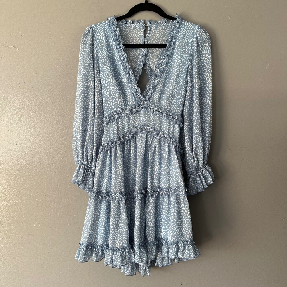 Saints + Secrets Low V-Neck Open Back Tiered Chiffon Mini Dress | Blue + White
